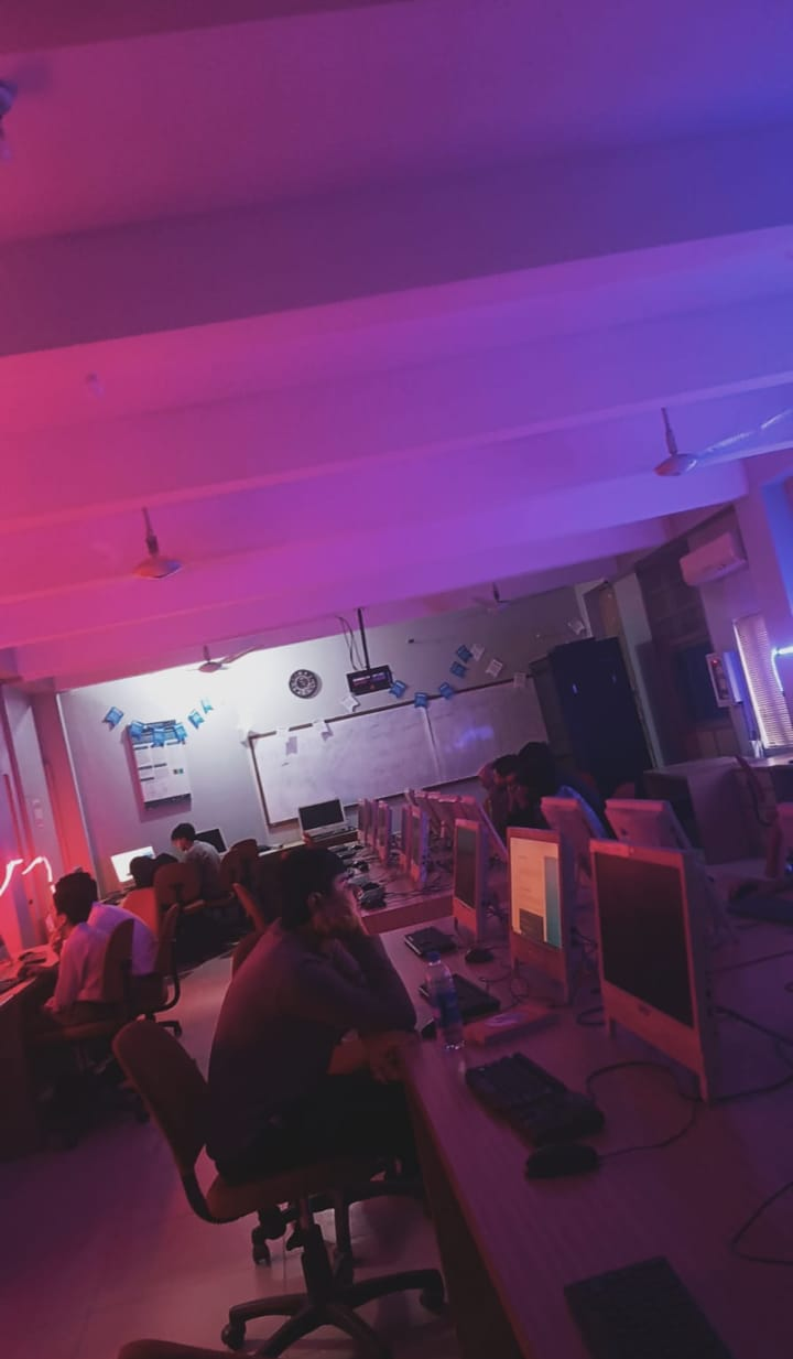 Yveloxy office workspace